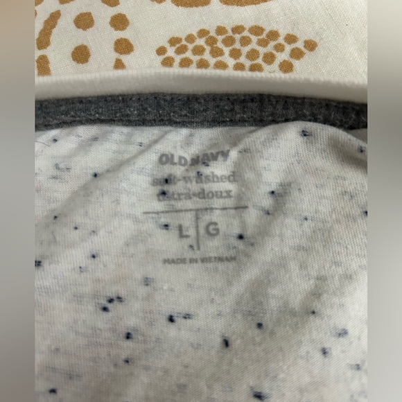 Old Navy USA White Large Shirt - Picture 5 of 6